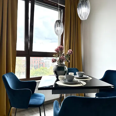 Podwale 2 31 - Self Check-in 20h - Parking & Lift Apartament